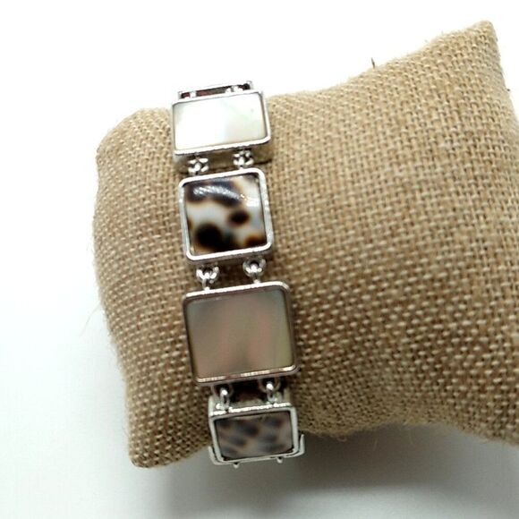 Lia Sophia SUMATRA MOP Tiger Shell Silver Adjustable Toggle Link Bracelet - Picture 3 of 6